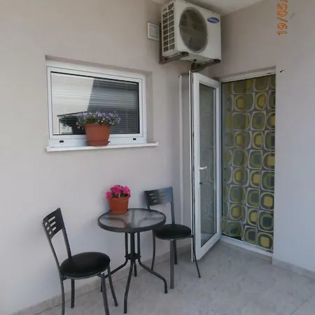 Apartman Mara2 شقة *